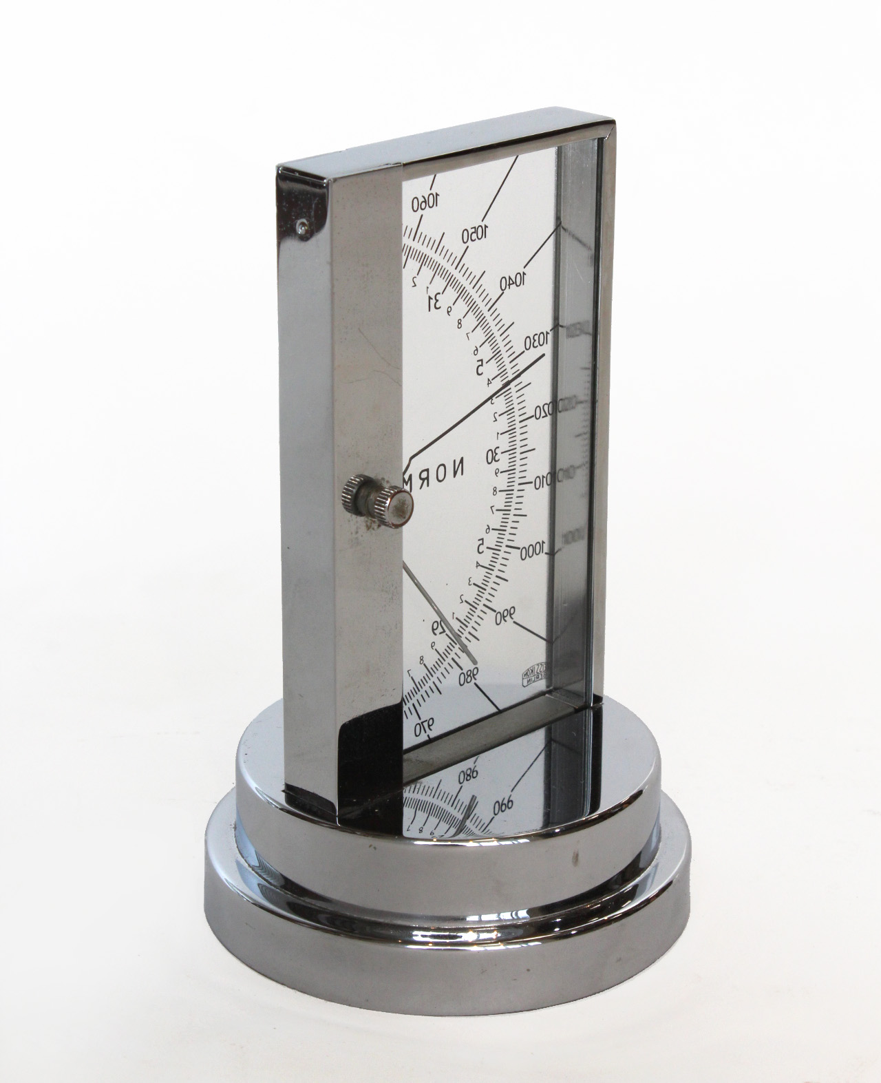 Mid1930s Zeiss Ikon desk barometer Carlton Clocks