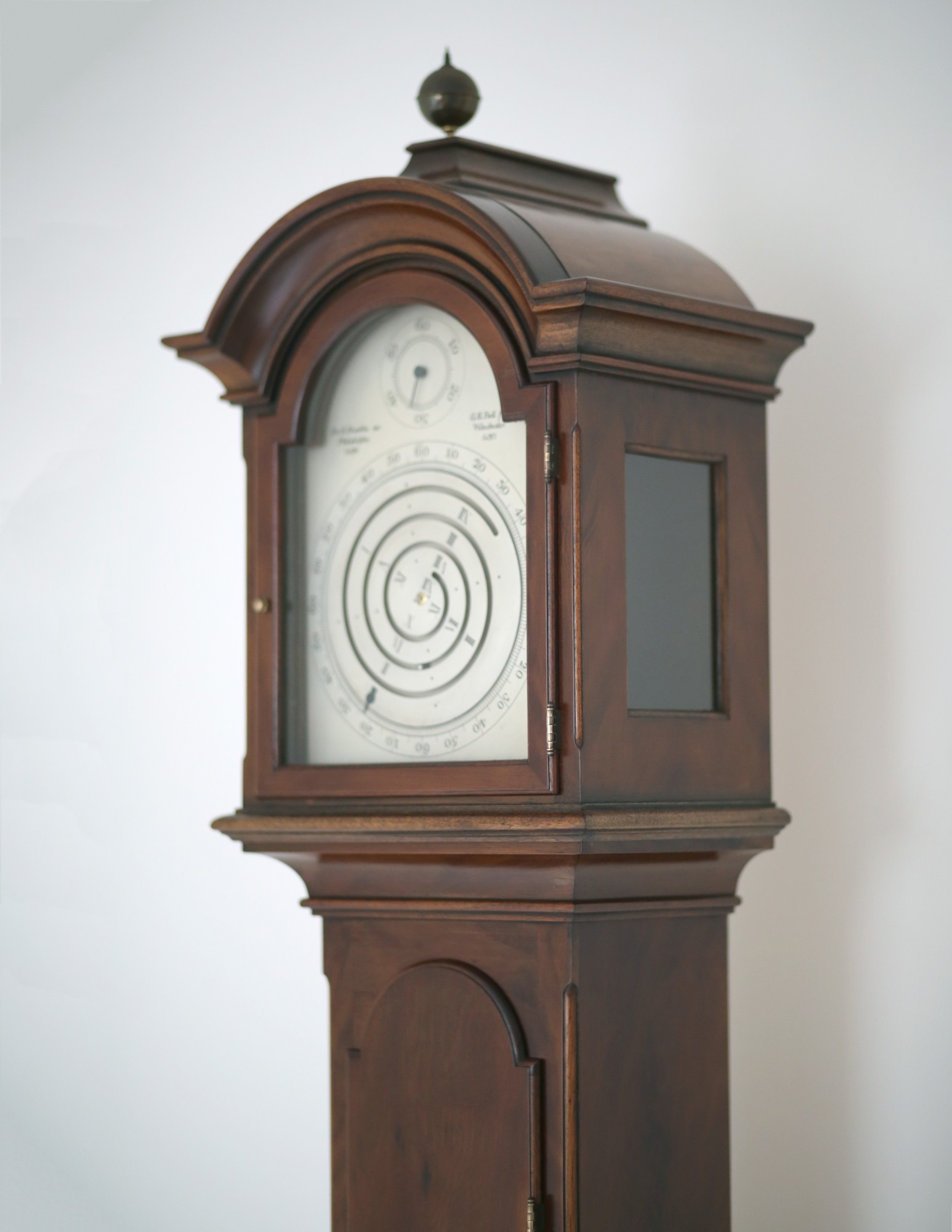 Dr. Franklin clock by Geoffrey Bell, Winchester, 1971 Carlton Clocks